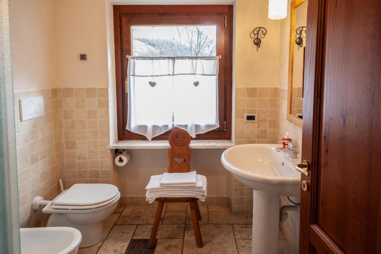 Maison Le Champ B&B Questa Casa Non E Un Albergo ラ・サル エクステリア 写真