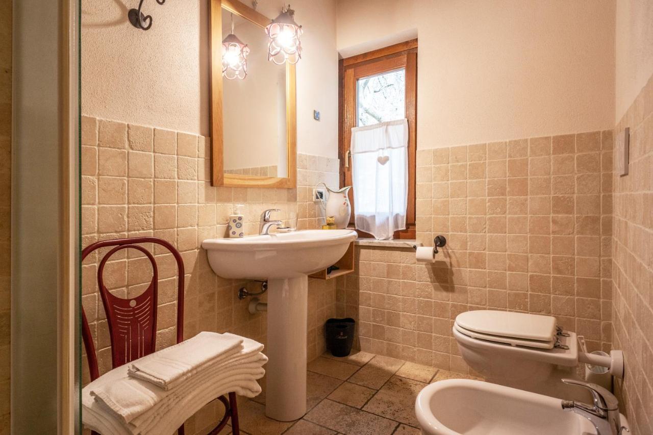 Maison Le Champ B&B Questa Casa Non E Un Albergo ラ・サル エクステリア 写真