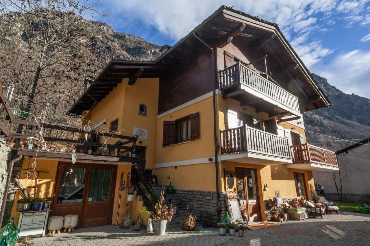 Maison Le Champ B&B Questa Casa Non E Un Albergo ラ・サル エクステリア 写真